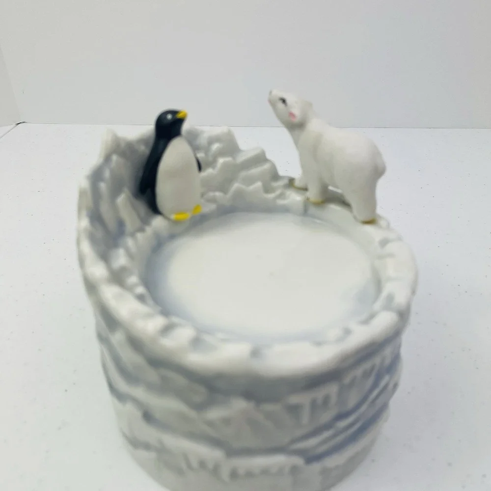 Vtg TAJ Importing Co Music Box Franscisco Japan Penguin Polar Bear Porcelain